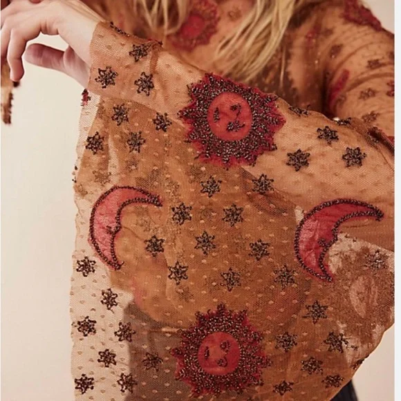 Free People Sun, Moon, and Stars Top in EUC 🦄 - Picture 2 of 6